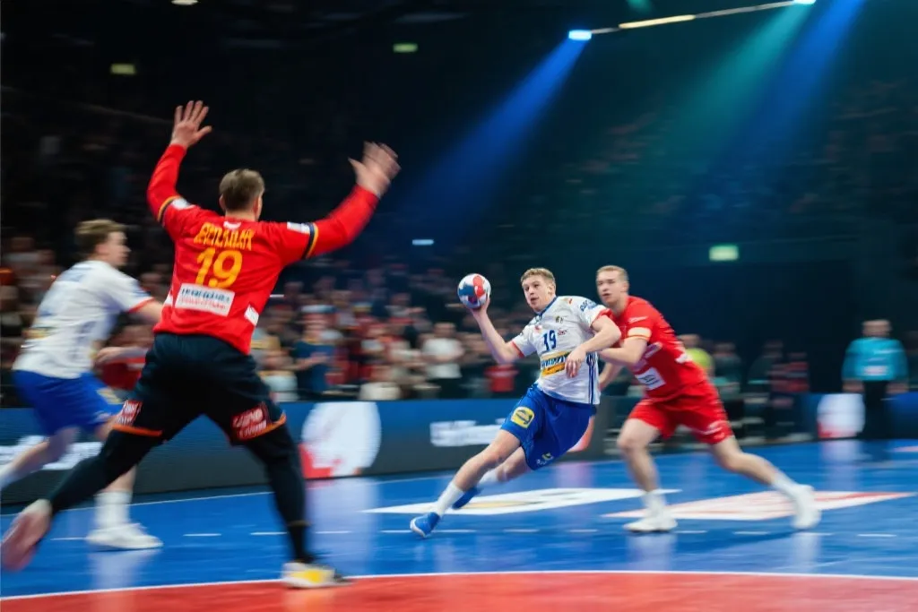 掌心雷霆：巴塞罗那与巴黎圣日耳曼的欧洲手球荣耀碰撞